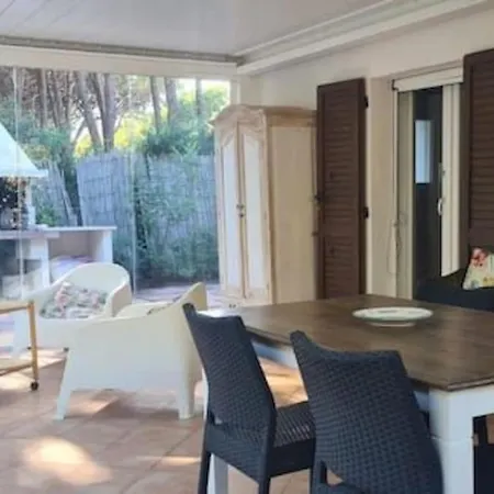 Jungle House Flamingo Holiday home