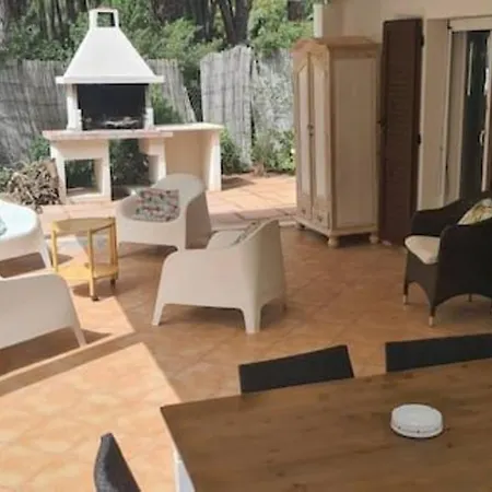 Jungle House Flamingo Holiday home